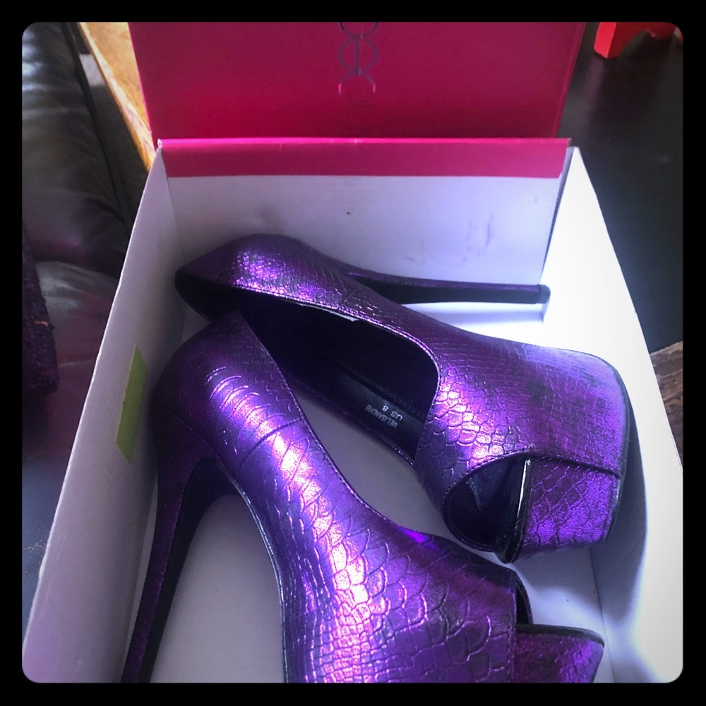 3 pairs of new never worn Shoedazzle Heels